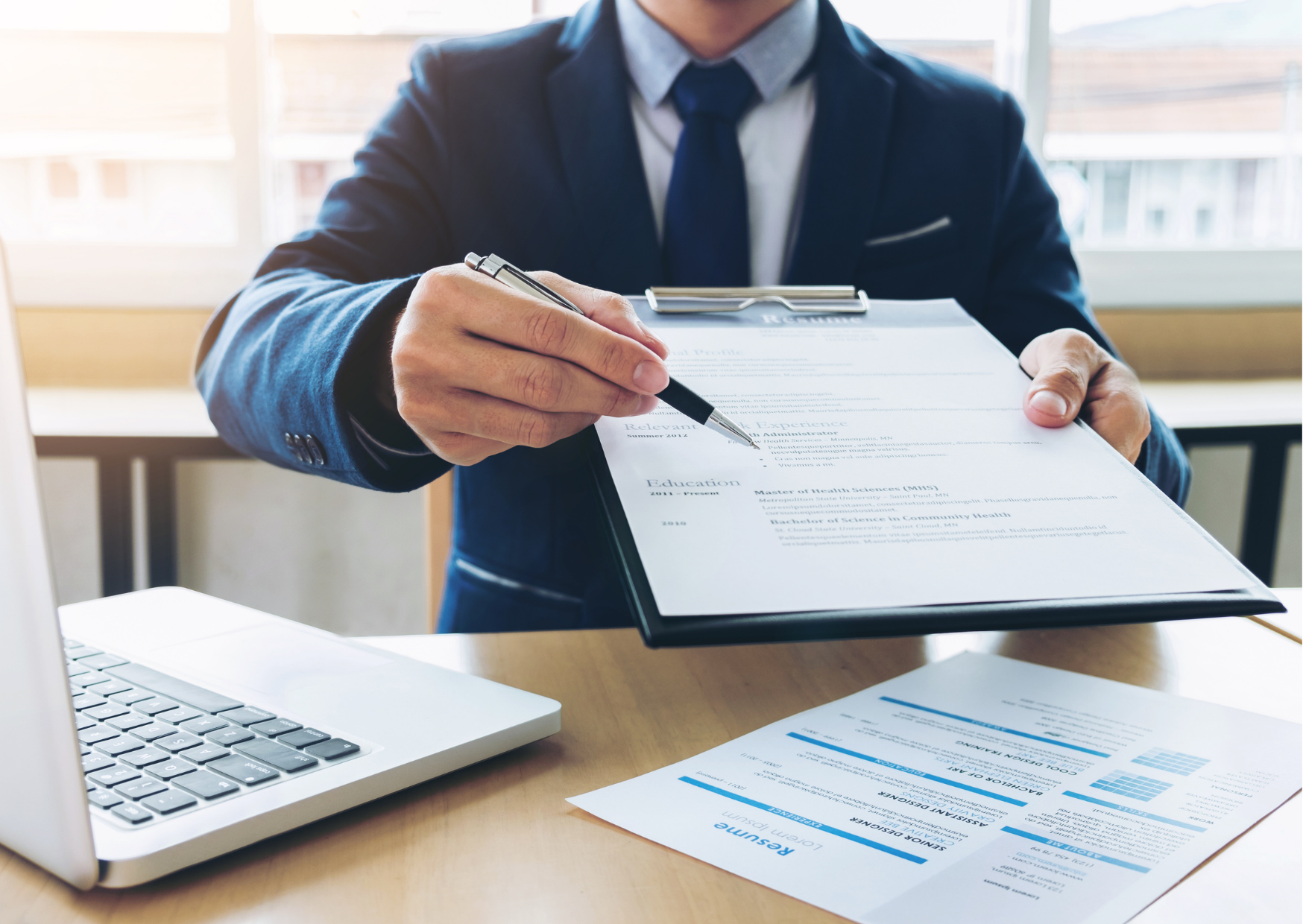 CONTRATTUALISTICA INDIVIDUALE: LA FASE PREASSUNTIVA E LE CLAUSOLE SPECIALI NEI CONTRATTI DI LAVORO - UP MILANO